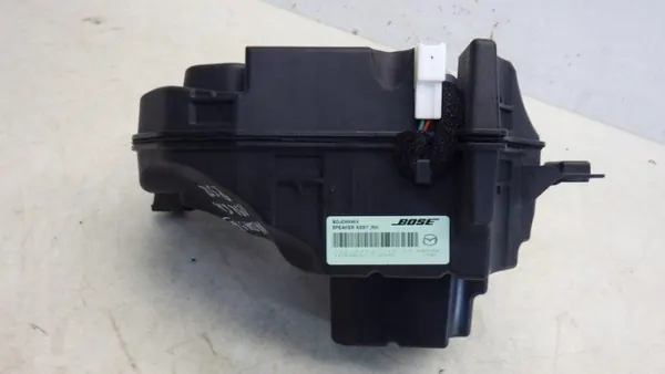 Haut-parleur Bose droit Mazda CX-30 OEM BDJD6696X image 7