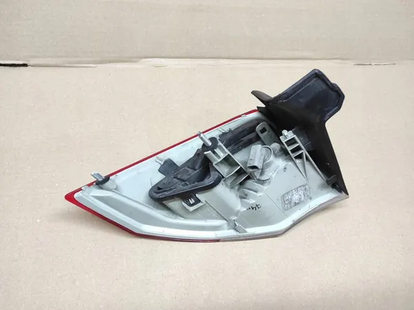 Höger baklykta Renault Laguna III Hatchback image 7