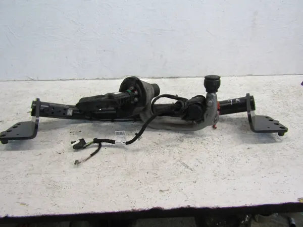 Gancho de reboque elétrico OEM A2433100300 Mercedes EQA W243 image 2
