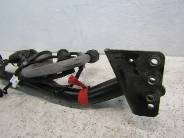 Gancho de reboque elétrico OEM A2433100300 Mercedes EQA W243 image 6