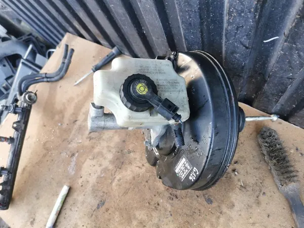 Bromsservopump + Pump VW Golf V Leon II Altea image 4