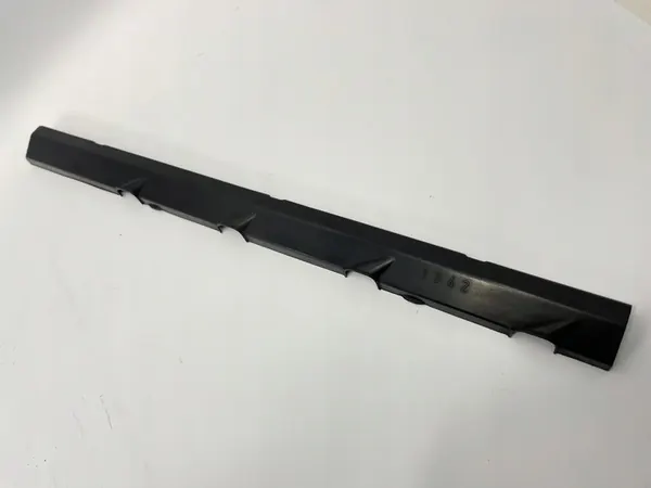 Sytytysjohdon suojus Mercedes W124 W201 M102 230E 200E OEM image 2