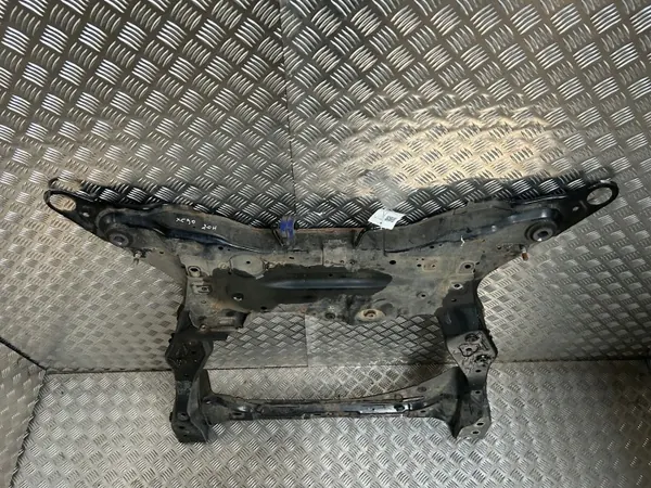 Volvo XC90 2017 Subchasis delantero OEM 31476599 image 3
