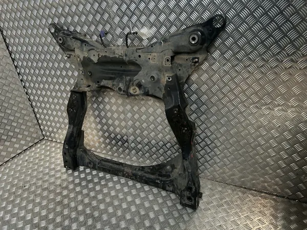 Volvo XC90 2017 Subchasis delantero OEM 31476599 image 8