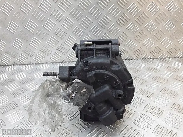 Compresor de aire acondicionado Ford Focus 2014 image 4