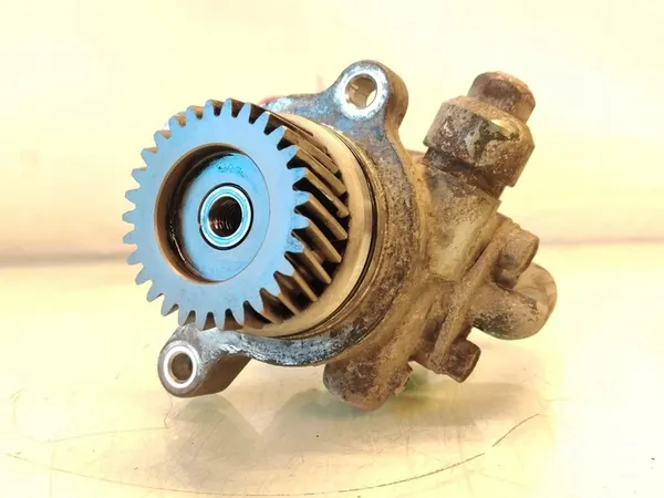 Pompe de direction assistée Isuzu Grafter N35 3.0 D 150 CV image 3