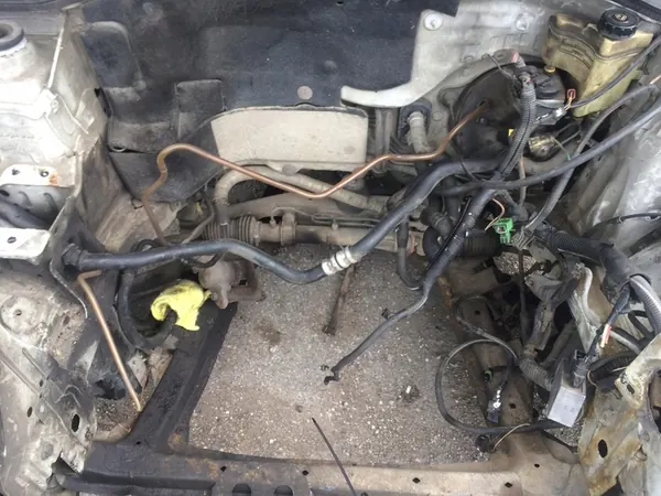 Ordinateur de moteur Renault Clio 2000 1.9L 7700868300 image 4