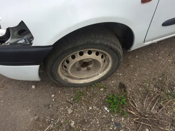 Ordinateur de moteur Renault Clio 2000 1.9L 7700868300 image 7