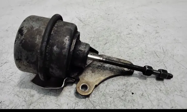 Actuador turbo OEM JUR121769 para Volkswagen Caddy image 3