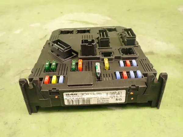 BSI-modul OEM 9653667680 S118085220 för Peugeot 206 image 3