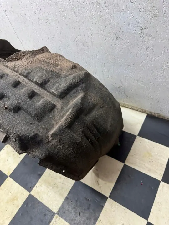 Vorderer Rechter Kotflügel OEM für Volvo V40 II 2012-2018 image 4