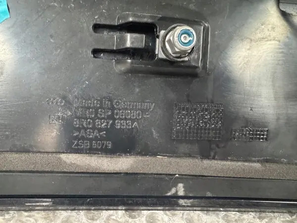 Spoiler arrière OEM 8R0827933A Audi Q5 8R0 image 3
