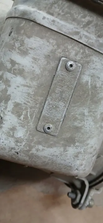 Luftfilterhus OEM 16500-22J00 för Nissan Patrol Y60 image 3