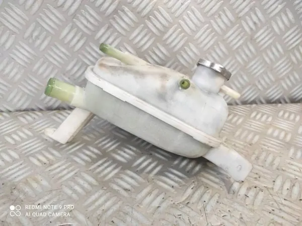 Uitzettank OEM 25430-F3300 voor Kia Ceed III image 3