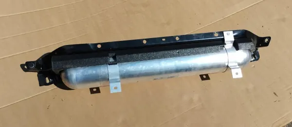 OEM J8A2-5B709-AB Luftfjädringstank för Range Rover Velar image 2