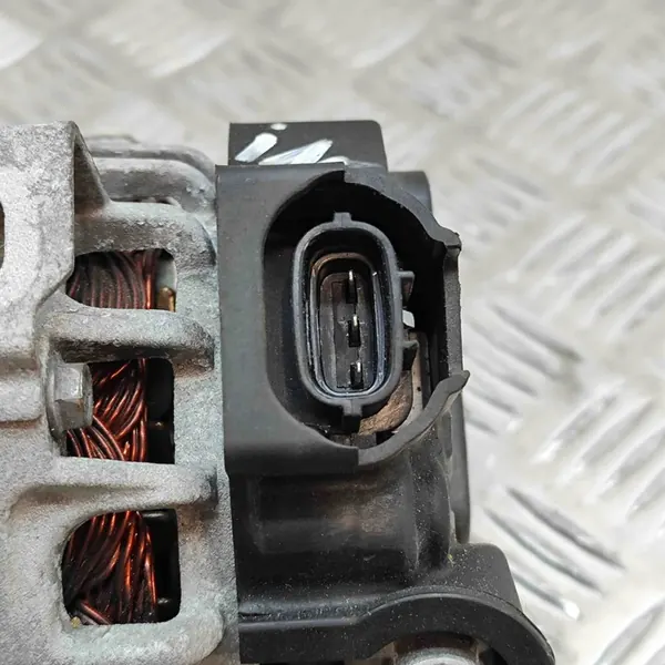 Hyundai i10 1.2 Vaihtovirtageneraattori 37300-03355 image 6