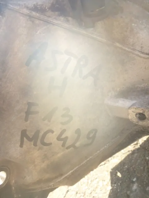 OPEL ASTRA H Getriebe F13 W429 Manuell Gebraucht image 3