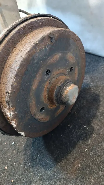 Traversa posteriore VW Golf III HB 1996 1.9TD image 5