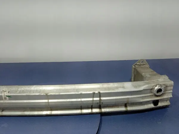 BMW IX2 U10 Viga Parachoques Trasero OEM 5A0C180 image 3
