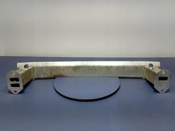 BMW IX2 U10 Viga Parachoques Trasero OEM 5A0C180 image 6