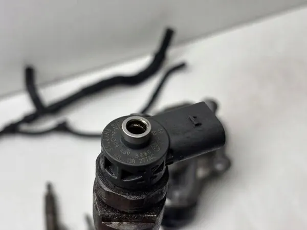 0445010537 Einspritzsystem-Satz für VW Passat B8 image 4