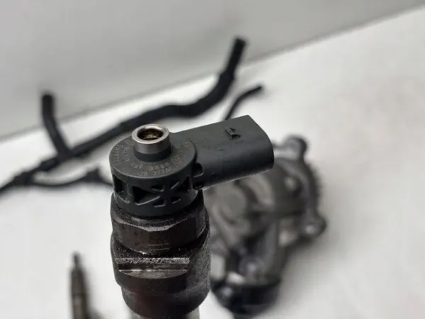 0445010537 Einspritzsystem-Satz für VW Passat B8 image 5