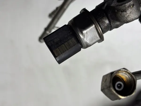 0445010537 Einspritzsystem-Satz für VW Passat B8 image 6