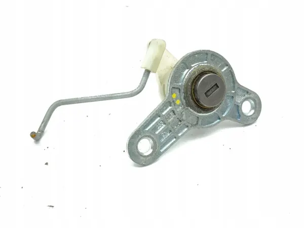 Insert de serrure porte droite Maserati Quattroporte 2008 OEM 242377 image 2