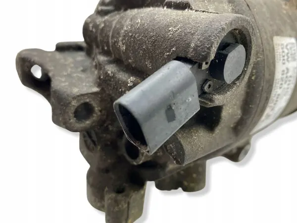 Compressore AC Skoda Octavia 5E 1.6 TDI 5Q0820803B image 4