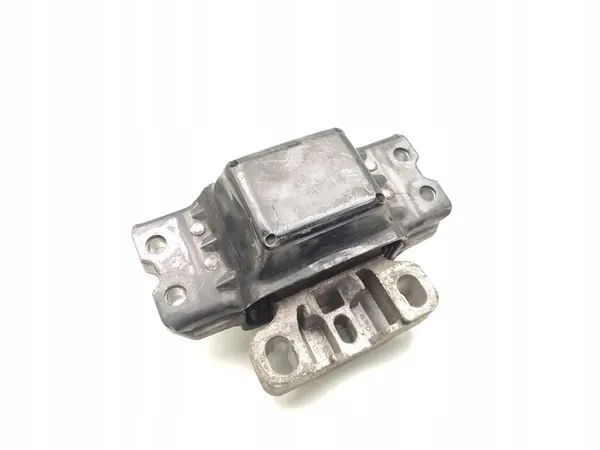 VW Passat Motorhalterung 1.6 TDI Diesel 2011 OEM 3C0199555P image 3