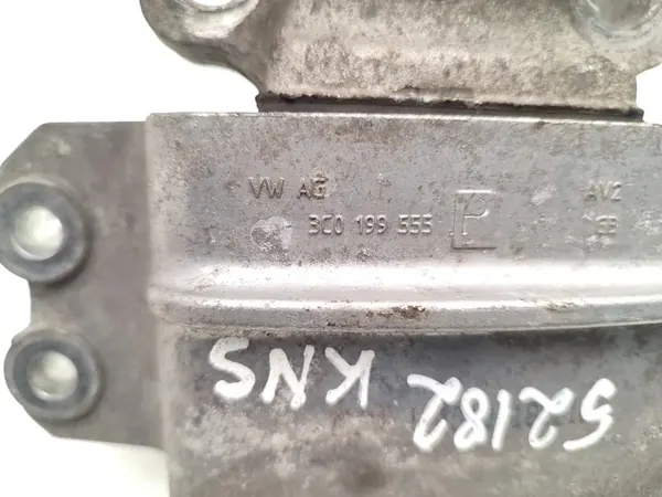 VW Passat Motorhalterung 1.6 TDI Diesel 2011 OEM 3C0199555P image 7