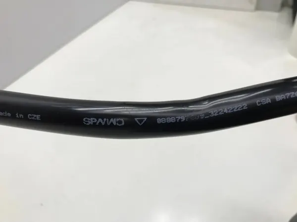 Volvo XC40 2023 Híbrido Tubo Filtro de Carvão OEM 32242222 image 5
