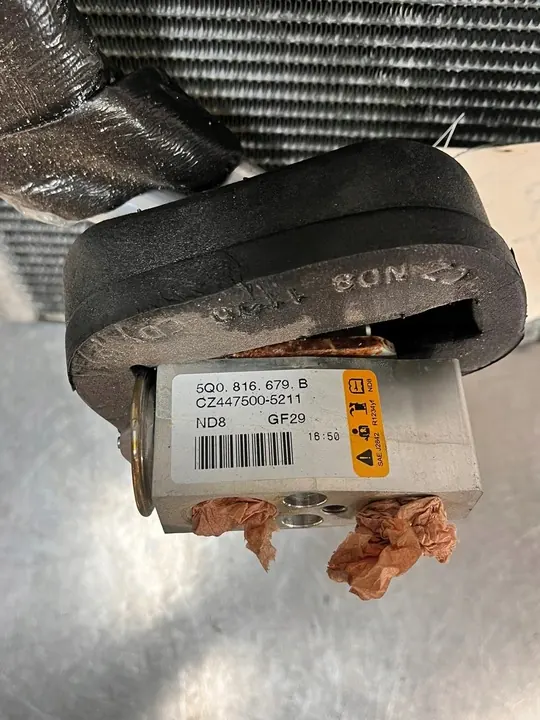 Ilmastointikonditionerin Haihdutin VW Golf VII 5Q1820105B image 3