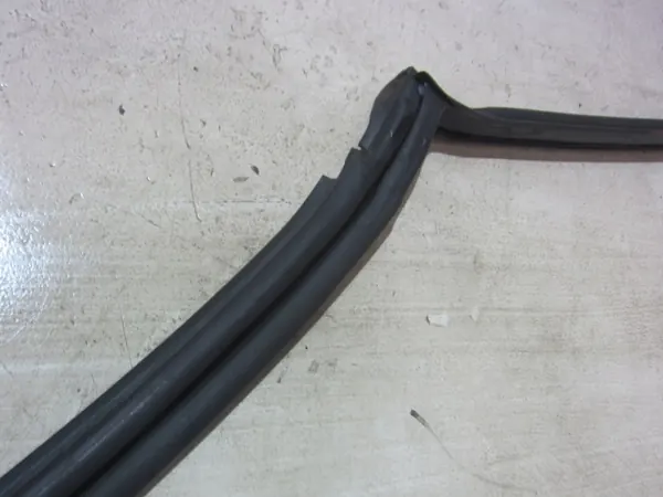 BMW Z3 E36 Cabrio voorruitdichting OEM 51718410169 image 7