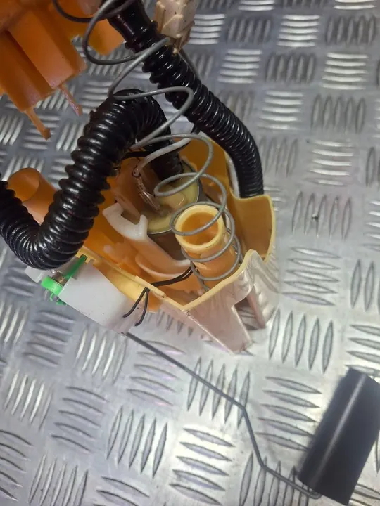 Bomba de combustível Renault Clio IV 2017 image 3