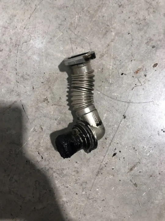 Begagnat EGR-rör OEM 059131530AL för VW Touareg III image 3