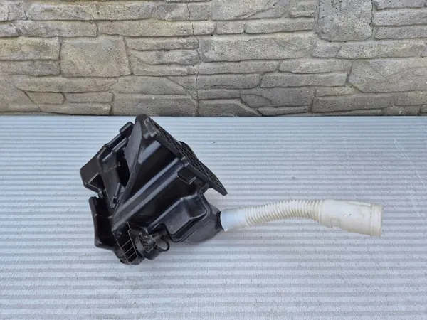 VW Polo V OEM 6R0955453D Pesuliuosastio image 4