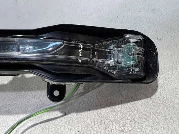 Oikea peili vilkku Audi Q7 OEM 4L0949102A image 4