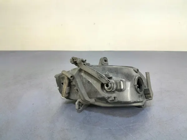 AUDI A8 D3 LIFT FAROL ESQUERDO 4E0941699B image 2