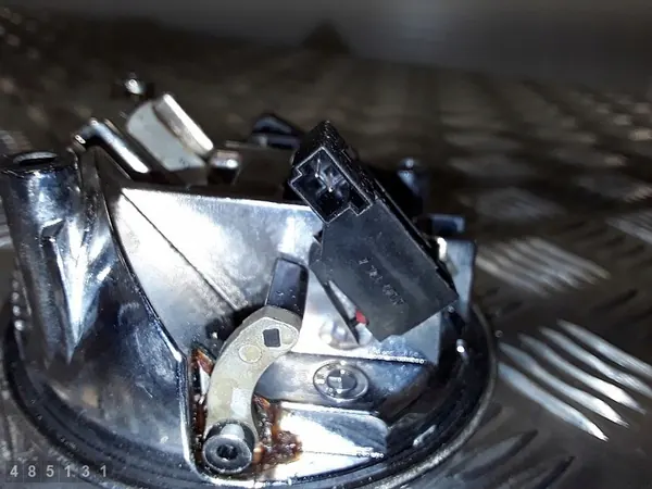 Poignée de couvercle arrière BMW 1 Series E87 2006 image 4