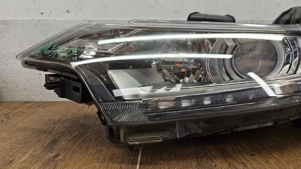 Faros delanteros izquierdo Mitsubishi Outlander 3 III OEM 8301C8-55 image 5