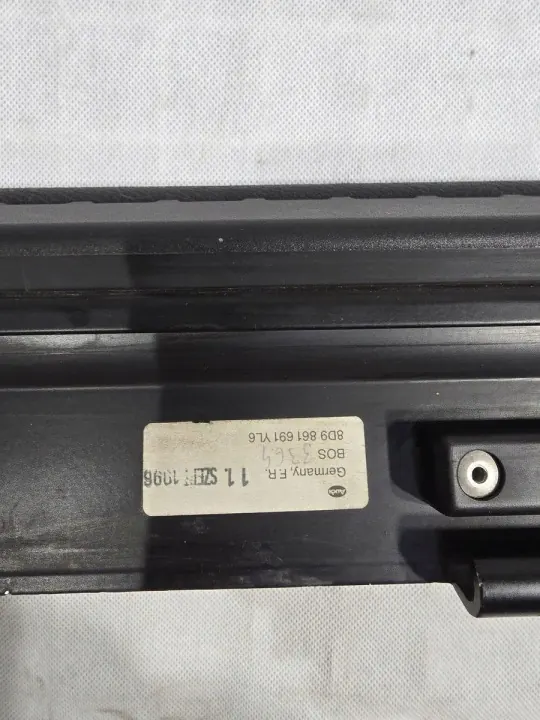 Store de coffre Audi A4 B5 Break OEM 8D9861691 image 6