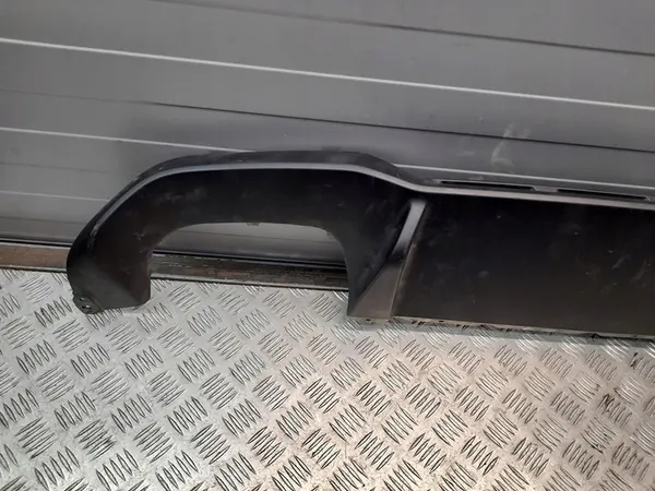 BMW M2 F87 2016 Bakre Stötfångar Nedre Trim image 3