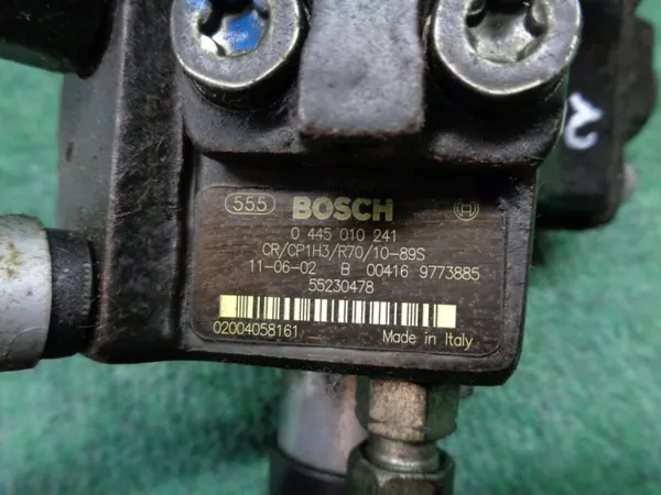 Pompe d'injection OEM 55230478 pour Fiat Sedici image 5