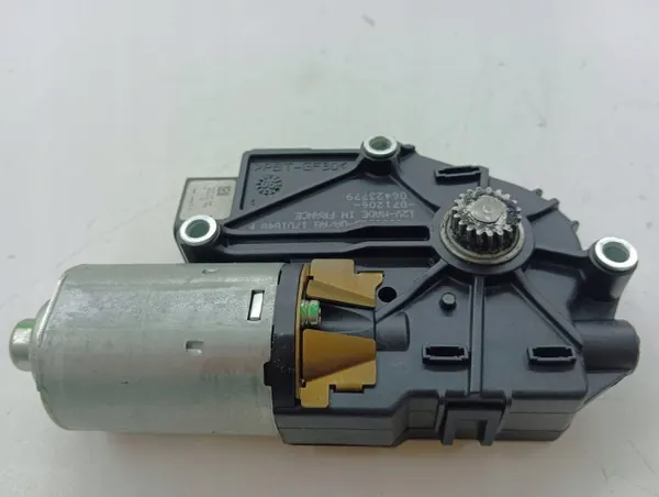KIA Sorento 2007 Schiebedachmotor OEM 1701848 image 6