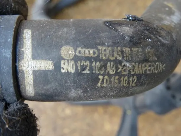 AUDI A3 8P GOLF VI LEON II 1.6 TDI Vesijohdot OEM image 4