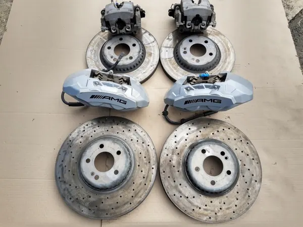 Mercedes AMG Remklauwen & Schijven Voor OEM TYL KOMPLET SWAP 43 image 2