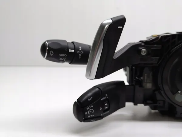 PEUGEOT 3008 II Combinatieschakelaar Origineel 2016- image 2