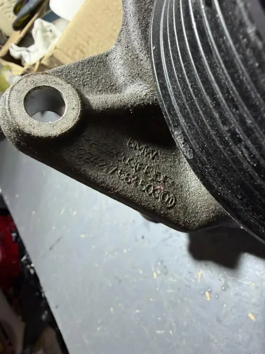 Bomba de direção assistida BMW 7564503 para Série 3 E90 E91 2008 image 4