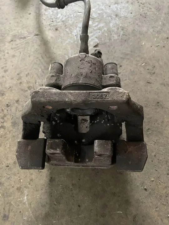 2007 BMW X5 E70 Hintere Bremszange 34216776787 image 3